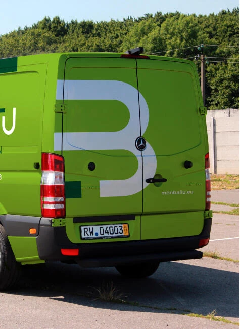 Transportwagen achterkant branding Monbaliu