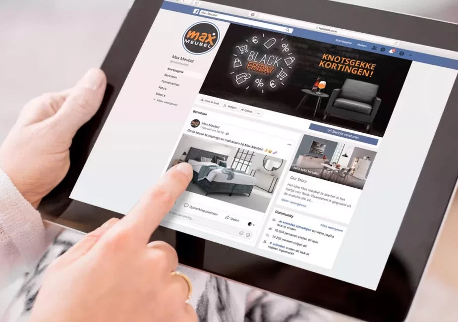 Facebook Max Meubel op tablet